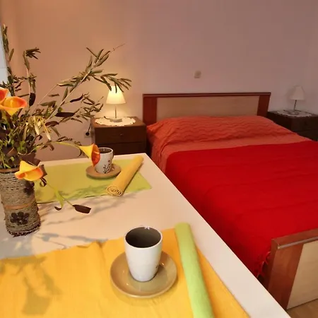 Apartments Slado Omis Exterior photo