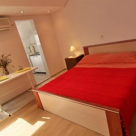 Apartments Slado Omis Exterior photo