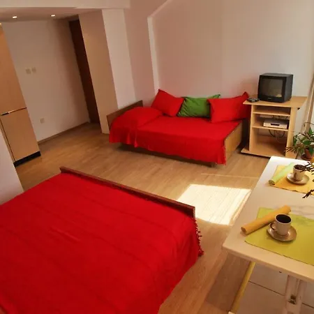 Apartments Slado Omis Exterior photo