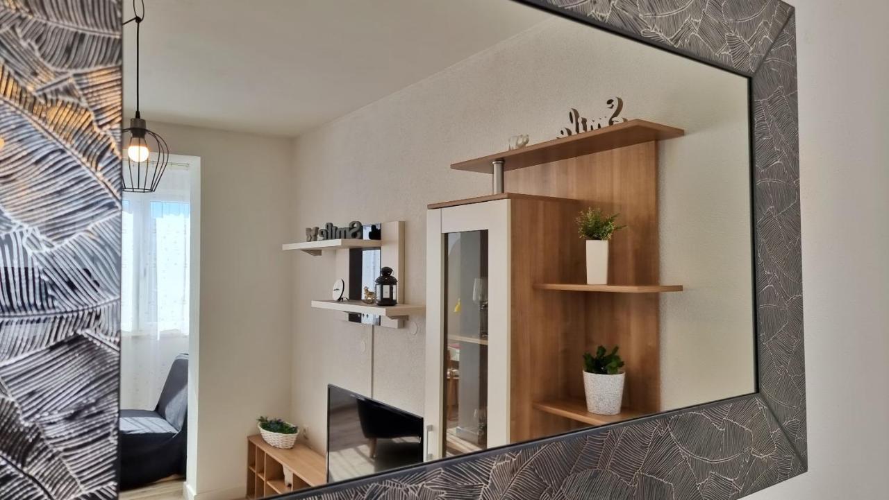Slado Apartment *