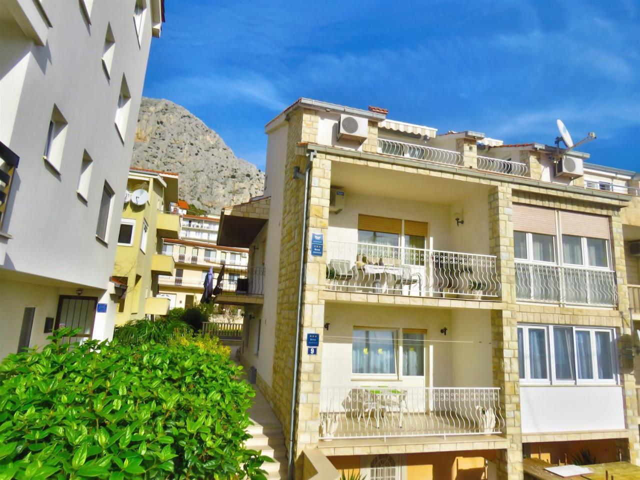 Apartment Slado *