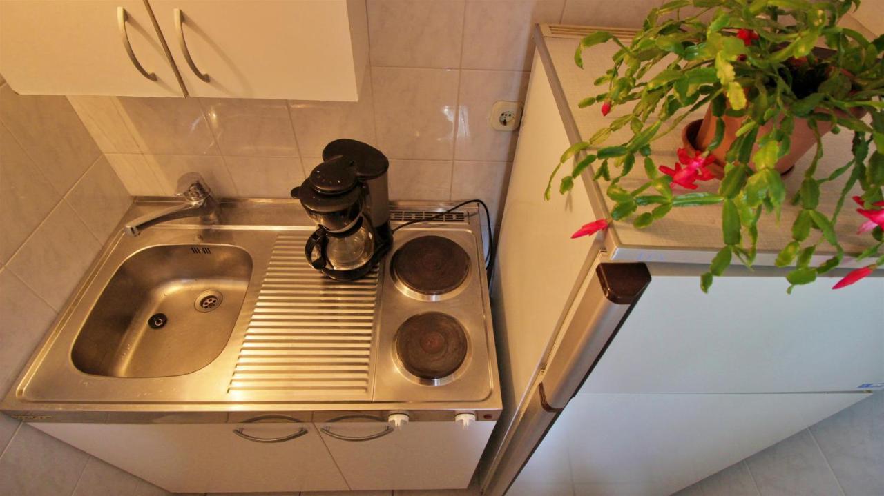 Slado Apartment *
